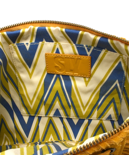 SLY（スライ）の「フリンジレザーCLUTCH BAG（ショルダーバッグ・レディース・ブラック/イエロー・FREE）」の7枚目の写真