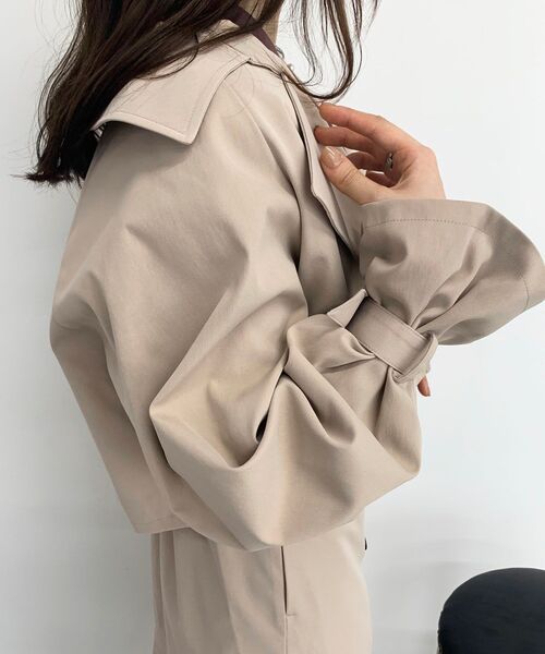 MAJESTIC LEGON（マジェスティックレゴン）の「クラシックショートトレンチコート（トレンチコート・レディース・ブラック/ベージュ/ブラウン・SMALL/MEDIUM）」の5枚目の写真