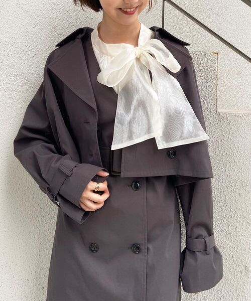 MAJESTIC LEGON（マジェスティックレゴン）の「クラシックショートトレンチコート（トレンチコート・レディース・ブラック/ベージュ/ブラウン・SMALL/MEDIUM）」の6枚目の写真