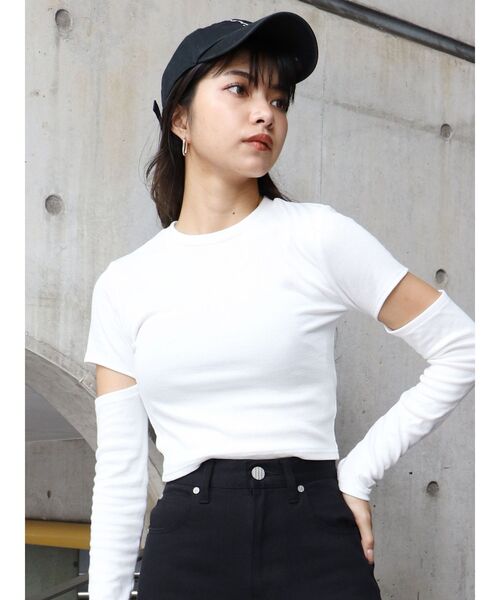MURUA(ムルーア)の「2WAYスリーブカットトップス(Tシャツ/カットソー・レディース・ブラック/グリーン/アイボリー・FREE)」の9枚目の写真