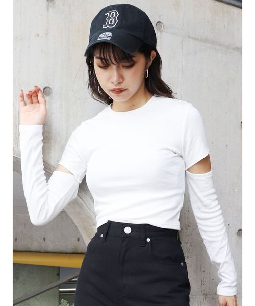 MURUA(ムルーア)の「2WAYスリーブカットトップス(Tシャツ/カットソー・レディース・ブラック/グリーン/アイボリー・FREE)」の10枚目の写真