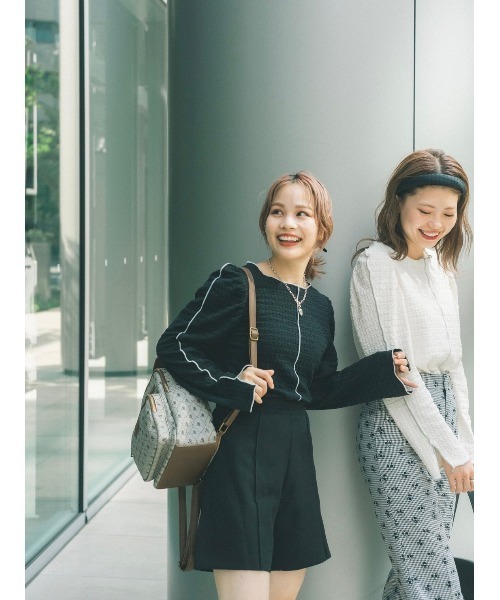 JUMELLE(ジュメロ)の「リップルライントップ(Tシャツ/カットソー・レディース・ブラック/アイボリー・FREE)」の4枚目の写真