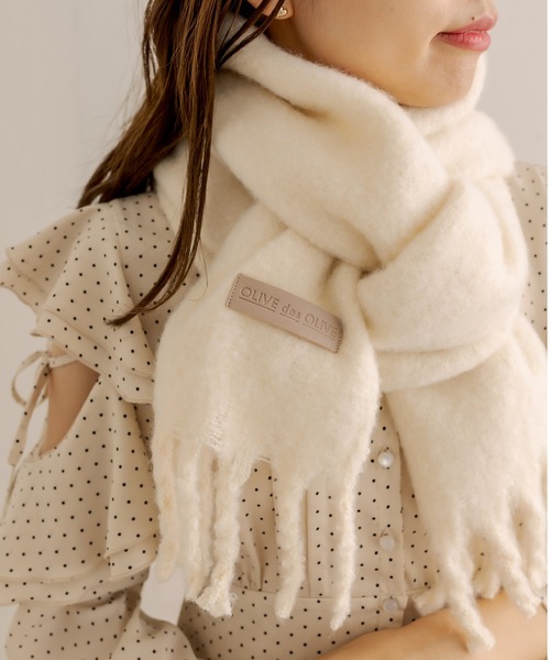 OLIVE des OLIVE(オリーブデオリーブ)の「【WEB限定カラ―あり】タグ付きブークレマフラー(マフラー・レディース・ブラック/サックスブルー/グレー/オフホワイト/ピンク・FREE)」の10枚目の写真