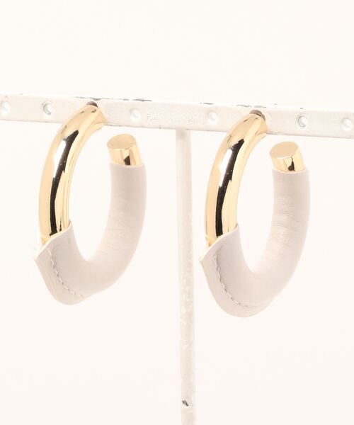 VIS（ビス）の「フェイクレザーフープピアス（ピアス（両耳用）・レディース・ブラウン/キナリ・FREE）」の10枚目の写真