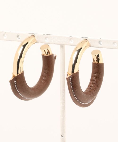 VIS（ビス）の「フェイクレザーフープピアス（ピアス（両耳用）・レディース・ブラウン/キナリ・FREE）」の11枚目の写真