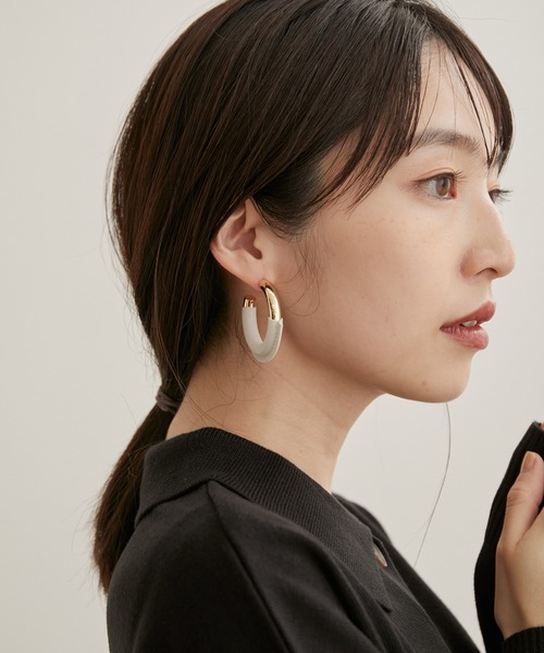 VIS（ビス）の「フェイクレザーフープピアス（ピアス（両耳用）・レディース・ブラウン/キナリ・FREE）」の9枚目の写真