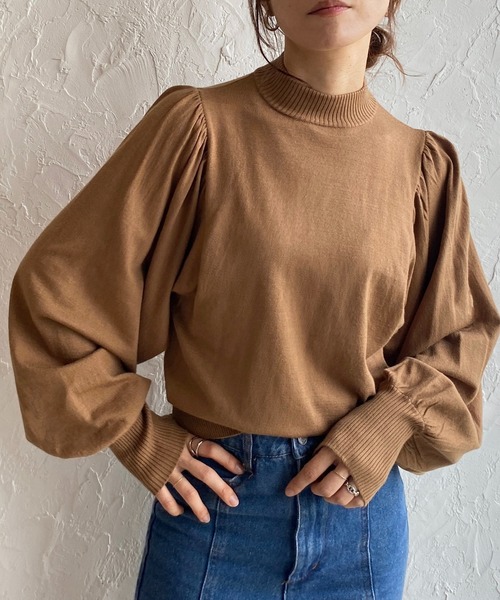 She's Closet(シーズクローゼット)の「ハイネック長袖ボリュームスリーブショート丈ハイゲージニットプルオーバー(ニット/セーター・レディース・オレンジ/キャメル/グリーン/ブラック/アイボリー/ブルー/ピンク・FREE)」の6枚目の写真