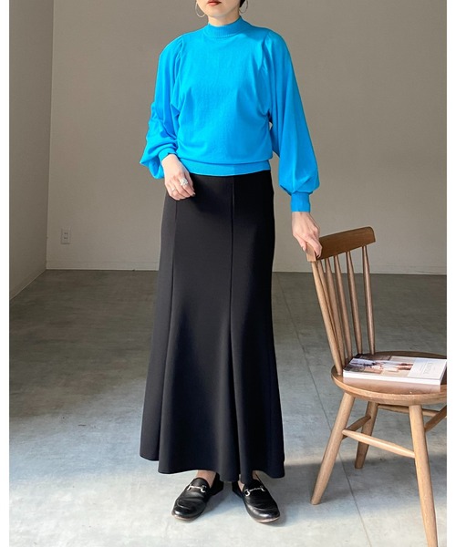 She's Closet(シーズクローゼット)の「ハイネック長袖ボリュームスリーブショート丈ハイゲージニットプルオーバー(ニット/セーター・レディース・オレンジ/キャメル/グリーン/ブラック/アイボリー/ブルー/ピンク・FREE)」の15枚目の写真