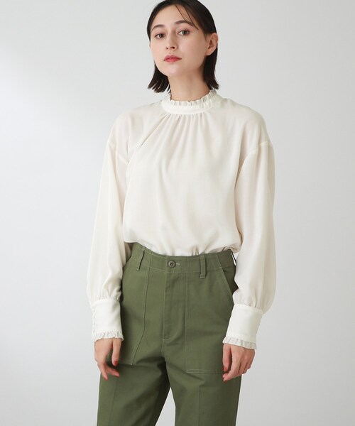 THE SHOP TK (ザ ショップ ティーケー )の「◆【洗える】ギャザーフリルブラウス(シャツ/ブラウス・レディース・ホワイト系/ブラック/ライトブルー・11/12/13)」の2枚目の写真