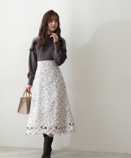 PROPORTION BODY DRESSING(プロポーションボディドレッシング)の「エンブロイダリーマーメイドスカート / 1213120100(スカート・レディース・ライトグリーン/グレー・MEDIUM/SMALL)」の13枚目の写真