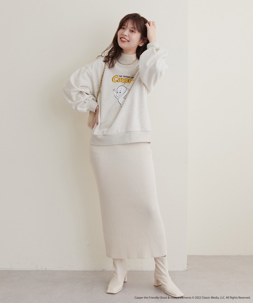 natural couture（ナチュラルクチュール）の「ユニバーサルコラボ casperプリントゆるスウエット（スウェット・レディース・オフホワイト/オートミール・FREE）」の11枚目の写真