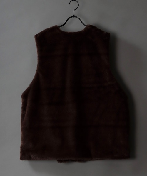 SITRY(シトリー)の「fur vest/ファー ベスト(ベスト・メンズ・ブラック/ブラウン・M/L/XL)」の6枚目の写真