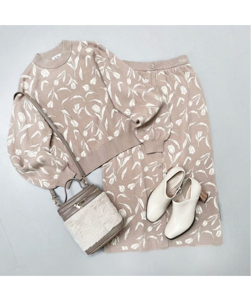 Te chichi TERRASSE（テチチテラス）の「花柄ジャカードニット(セットアップ可)（ニット/セーター・レディース・ブラック/モカ/ネイビー・ﾌﾘ-）」の19枚目の写真