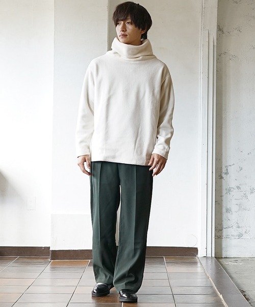 MinoriTY（マイノリティ）の「【MinoriTY】オフタートル フリース リバーシブル トレーナー/スウェット メンズ（スウェット・メンズ・ブラック/ホワイト/モカ・L/M）」の5枚目の写真