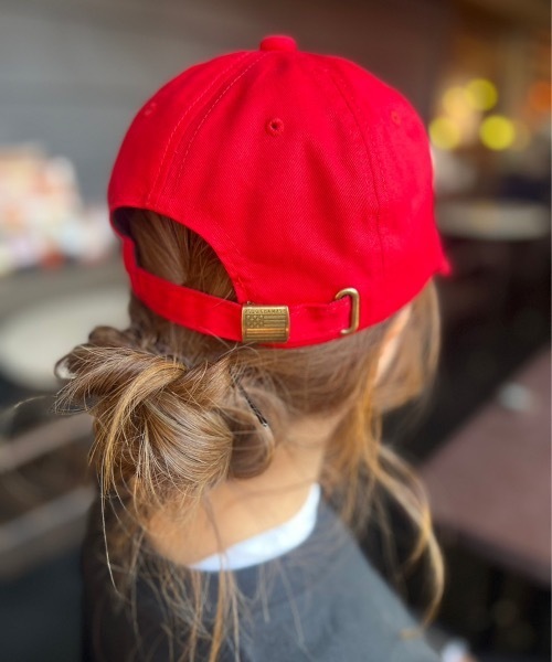 POLO CHAMPS（ポロチャンプス）の「【POLO CHAMPS/ポロチャンプス】別注 ワンポイント 刺繍 　ユニセックス　ローキャップ（キャップ・レディース・ベージュ/ネイビー/レッド/グレイッシュベージュ/ブラック/カーキ/ダークグリーン・FREE）」の14枚目の写真