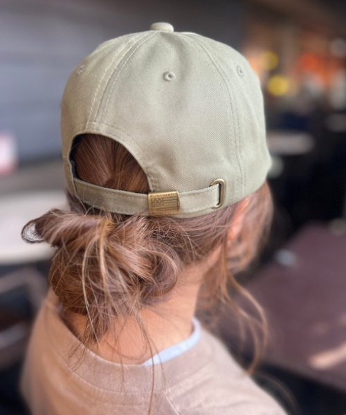 POLO CHAMPS（ポロチャンプス）の「【POLO CHAMPS/ポロチャンプス】別注 ワンポイント 刺繍 　ユニセックス　ローキャップ（キャップ・レディース・ベージュ/ネイビー/レッド/グレイッシュベージュ/ブラック/カーキ/ダークグリーン・FREE）」の9枚目の写真