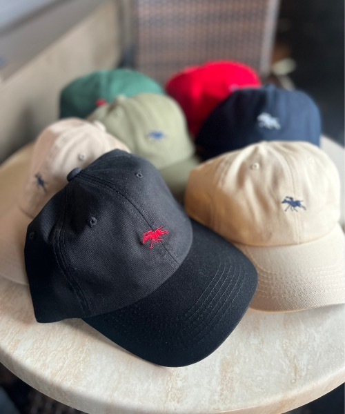 POLO CHAMPS（ポロチャンプス）の「【POLO CHAMPS/ポロチャンプス】別注 ワンポイント 刺繍 　ユニセックス　ローキャップ（キャップ・レディース・ベージュ/ネイビー/レッド/グレイッシュベージュ/ブラック/カーキ/ダークグリーン・FREE）」の10枚目の写真