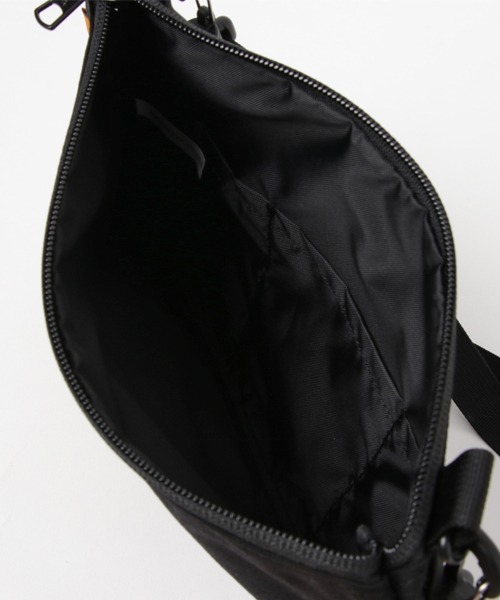 KELTY（ケルティ）の「《不動の人気サコッシュ》【KELTY/ケルティ】 VINTAGE FLAT POUCH S（ショルダーバッグ・メンズ・ブラック/モカ/ネイビー/ダークグレー/タン/マスタード/セージグリーン/オリーブ/ブラウン系その他・FREE）」の13枚目の写真