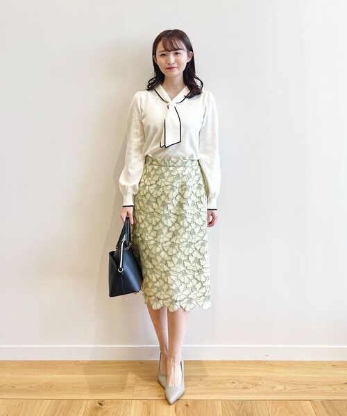 index（インデックス）の「◆配色 フラワーレースタイト（スカート・レディース・ライトグレー系4/イエロー系その他6/チャコール・36/40/42/38）」の14枚目の写真