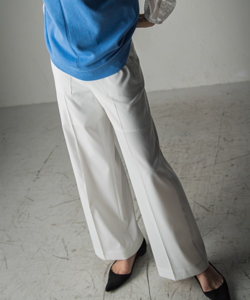 MAYSON GREY(メイソングレイ)の「【ECOBLUE】ベイカーディテールワイドパンツ(スラックス・レディース・ブラック/ブルー/ホワイト・SS/S/M/L)」の1枚目の写真