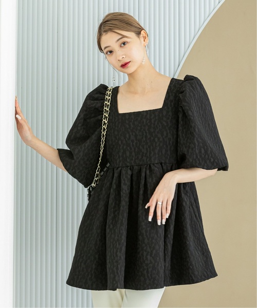 U by SPICK&SPAN（ユーバイスピックアンドスパン）の「ジャガードバルーンスリーブブラウス（シャツ/ブラウス・レディース・ブラック/ブルー/アイボリー・FREE）」の4枚目の写真