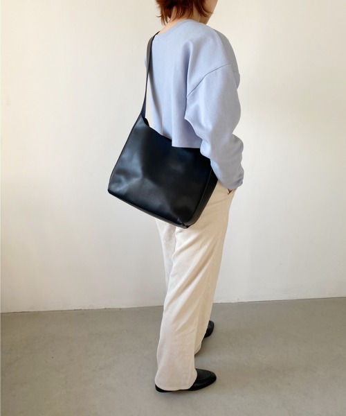 thank U more（サンキューモア）の「フェイクレザー ワンショルダーバッグ 【ストラップ長さ調整対応】（ショルダーバッグ・レディース・ブラック/ブラウン・FREE）」の7枚目の写真