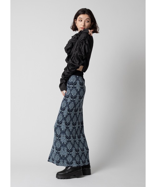 Adoon plain（アドーンプレーン）の「袖コンシャスブラウス（シャツ/ブラウス・レディース・オフホワイト/ライトブルー/ブラック・FREE）」の12枚目の写真