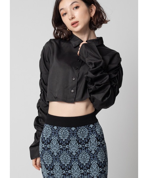 Adoon plain（アドーンプレーン）の「袖コンシャスブラウス（シャツ/ブラウス・レディース・オフホワイト/ライトブルー/ブラック・FREE）」の8枚目の写真