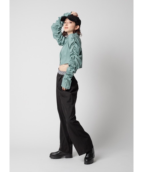 Adoon plain（アドーンプレーン）の「袖コンシャスブラウス（シャツ/ブラウス・レディース・オフホワイト/ライトブルー/ブラック・FREE）」の20枚目の写真