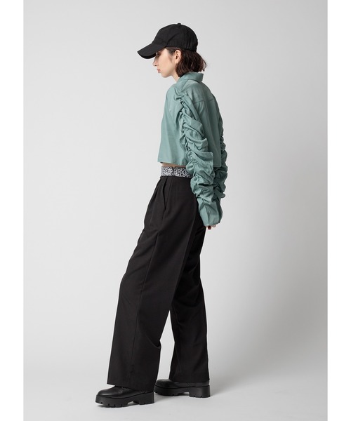 Adoon plain（アドーンプレーン）の「袖コンシャスブラウス（シャツ/ブラウス・レディース・オフホワイト/ライトブルー/ブラック・FREE）」の21枚目の写真