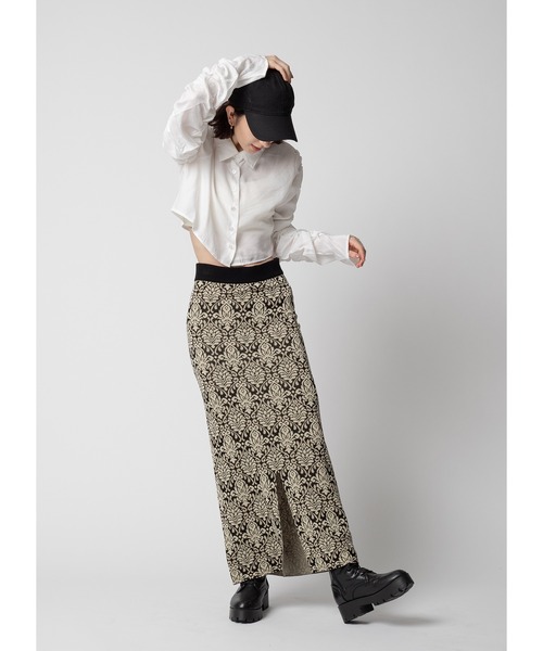 Adoon plain（アドーンプレーン）の「袖コンシャスブラウス（シャツ/ブラウス・レディース・オフホワイト/ライトブルー/ブラック・FREE）」の5枚目の写真