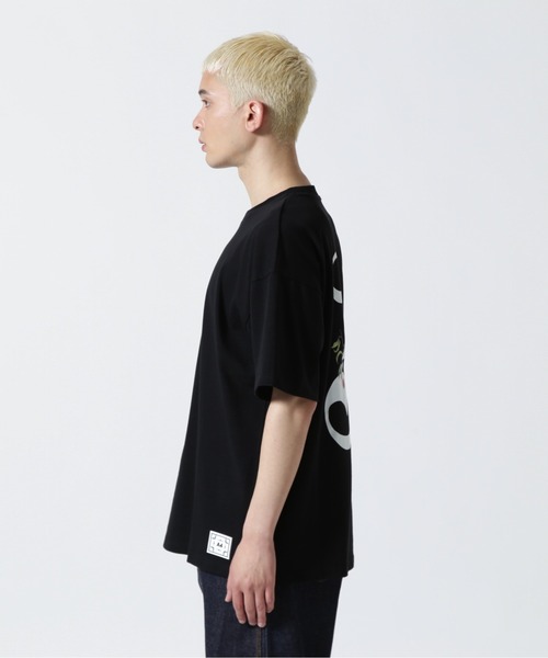 A4A（エーフォーエー）の「A4A/エーフォーエー/A FLOWER SST フラワーショートスリーブT（Tシャツ/カットソー・メンズ・ホワイト/ブラック・F）」の6枚目の写真