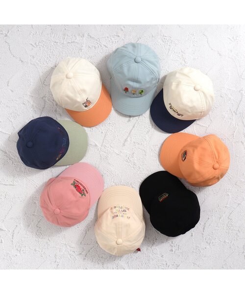 BREEZE(ブリーズ)の「Colorful モチーフ刺繍キャップ(キャップ・キッズ・サックスブルー/ブルー/ブラック/アイボリー/オレンジ/ネイビー/ピンク/クリーム・50/54/58)」の9枚目の写真
