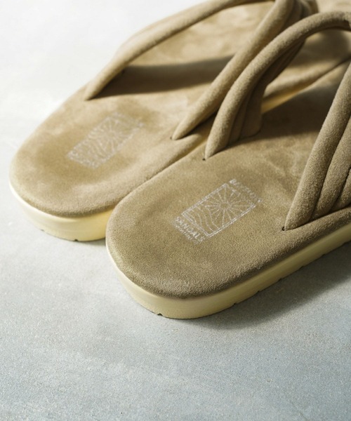 BAYFLOW（ベイフロー）の「スエードトングサンダル（サンダル・メンズ・ベージュ/グリーン/ブラック/グレー・SMALL/MEDIUM）」の8枚目の写真