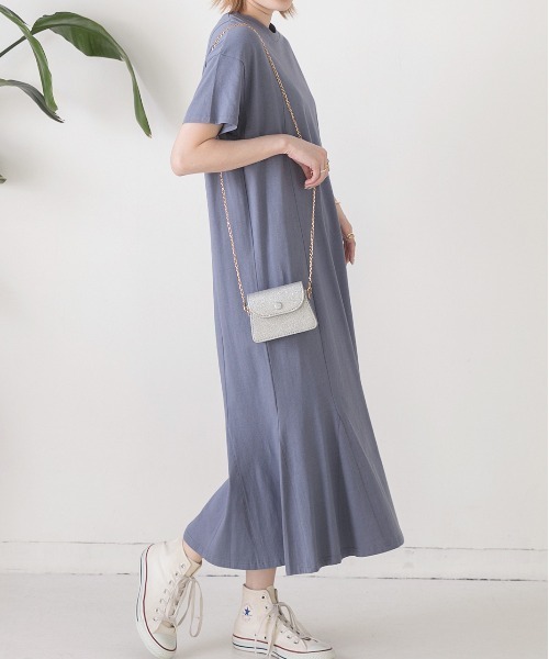 ad thie(アドティエ)の「マーメイド ロング ワンピース(ワンピース・レディース・ブラウン/ライトベージュ/モカ/チャコール/ダークブラウン/ブラック/ベージュ/ピンク/ダークグリーン/ブルーグレー・FREE/LL)」の3枚目の写真