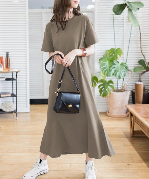 ad thie(アドティエ)の「マーメイド ロング ワンピース(ワンピース・レディース・ブラウン/ライトベージュ/モカ/チャコール/ダークブラウン/ブラック/ベージュ/ピンク/ダークグリーン/ブルーグレー・FREE/LL)」の16枚目の写真