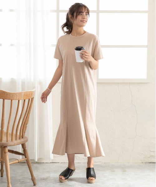 ad thie(アドティエ)の「マーメイド ロング ワンピース(ワンピース・レディース・ブラウン/ライトベージュ/モカ/チャコール/ダークブラウン/ブラック/ベージュ/ピンク/ダークグリーン/ブルーグレー・FREE/LL)」の20枚目の写真
