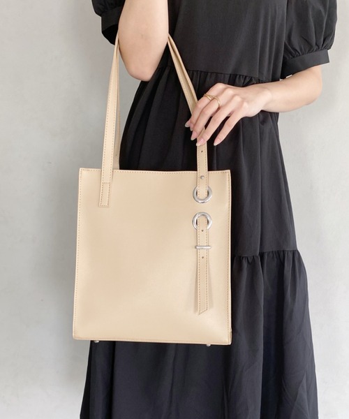 thank U more(サンキューモア)の「2way ワンサイドベルト ショルダーバッグ(ショルダーバッグ・レディース・ブラック/ベージュ/ブラウン・FREE)」の13枚目の写真