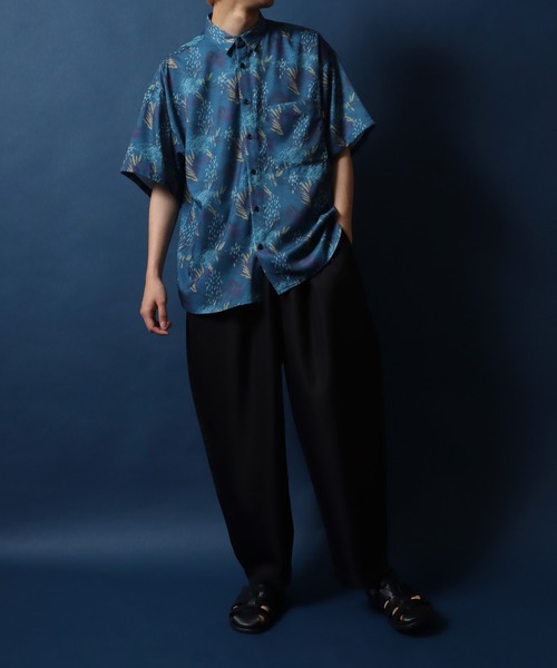 ANPAS（アンパス）の「Total Pattern Print Oversized Shirt/総柄プリント オーバーサイズ  シャツ（シャツ/ブラウス・メンズ・ブラック系その他/グレー系その他/ブルー系その他・L/LL/M）」の19枚目の写真