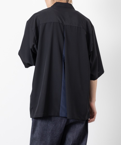 ato（アトウ）の「OPEN COLLAR SHIRTS WITH PLEATS（シャツ/ブラウス・メンズ・ブラック/ネイビー/オフホワイト・44/46/48）」の2枚目の写真