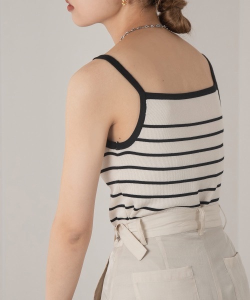 Amiur(エミレ)の「two tone smooth camisole(キャミソール・レディース・アイボリー/ブラック/ストライプ・FREE)」の11枚目の写真