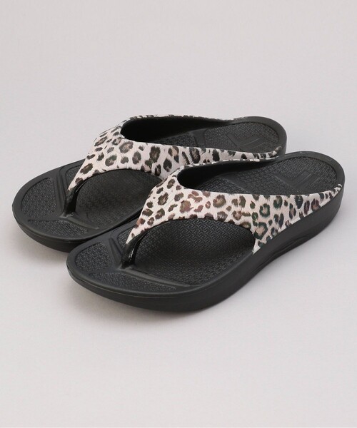 PUBLUX（パブリュクス）の「TELIC/テリック FLIP FLOP ZEBRA LEOPARD/アニマル柄リカバリーサンダル（サンダル・レディース・レオパード/その他9・SMALL/X-LARGE/MEDIUM/LARGE）」の3枚目の写真