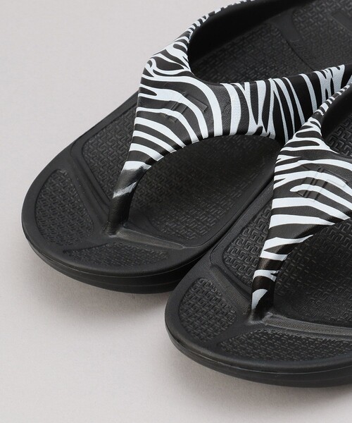 PUBLUX（パブリュクス）の「TELIC/テリック FLIP FLOP ZEBRA LEOPARD/アニマル柄リカバリーサンダル（サンダル・レディース・レオパード/その他9・SMALL/X-LARGE/MEDIUM/LARGE）」の9枚目の写真