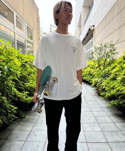 Jonas Claesson（ジョナスクレアッソン）の「JONAS CLAESSON/ジョナス クレアッソン ワンポイント リラックスシルエット 半袖Tシャツ カットソー/Insideout Tee（Tシャツ/カットソー・メンズ・ホワイト/ブラック/レッド/オレンジ/その他・MEDIUM/LARGE）」の22枚目の写真