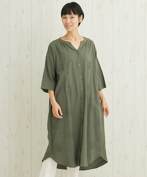 チチカカ(チチカカ)の「PORINA ドット刺繍プラムワンピース【WEB限定】(シャツワンピース・レディース・チャコールグレー/ナチュラル/ライトブルー/オリーブ・FREE)」の15枚目の写真