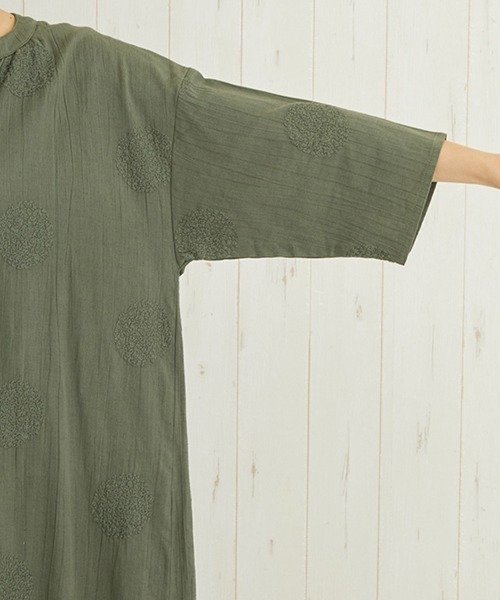 チチカカ(チチカカ)の「PORINA ドット刺繍プラムワンピース【WEB限定】(シャツワンピース・レディース・チャコールグレー/ナチュラル/ライトブルー/オリーブ・FREE)」の19枚目の写真