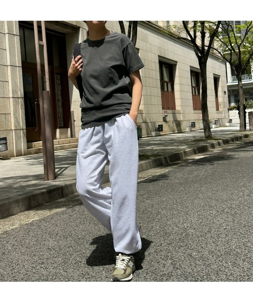 ulu(ウル)の「Pigment t-shirt(Tシャツ/カットソー・レディース・ライトカーキ/チャコールグレー・FREE)」の6枚目の写真