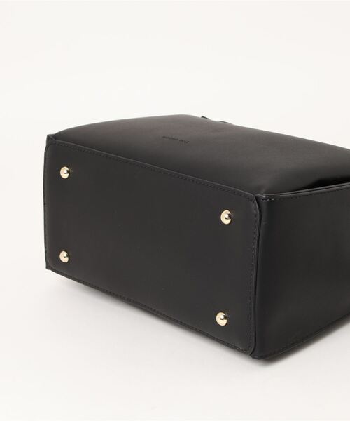 maison vert（メゾンヴェール）の「【maison vert/メゾンヴェール】フェイクレザー 結びハンドバッグ　2WAY（ハンドバッグ・レディース・ベージュ/ブラック・FREE）」の4枚目の写真