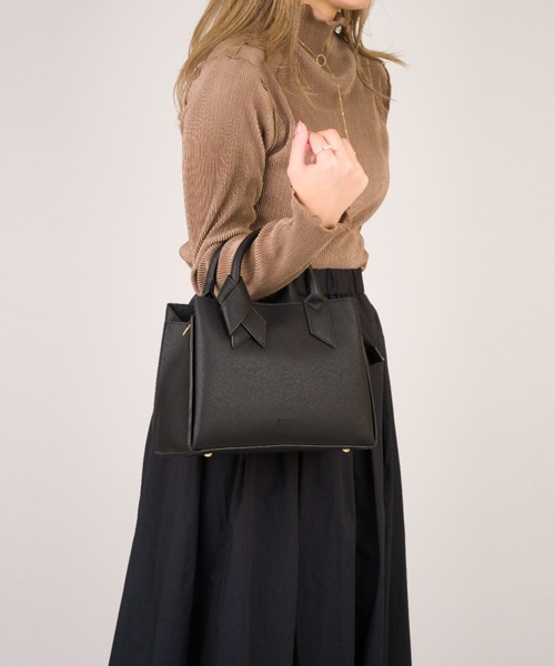 maison vert（メゾンヴェール）の「【maison vert/メゾンヴェール】フェイクレザー 結びハンドバッグ　2WAY（ハンドバッグ・レディース・ベージュ/ブラック・FREE）」の8枚目の写真