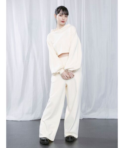 EATME（イートミー）の「タックフレアパンツ（セットアップ可能）（その他パンツ・レディース・ブラック/グリーン/アイボリー・FREE）」の12枚目の写真